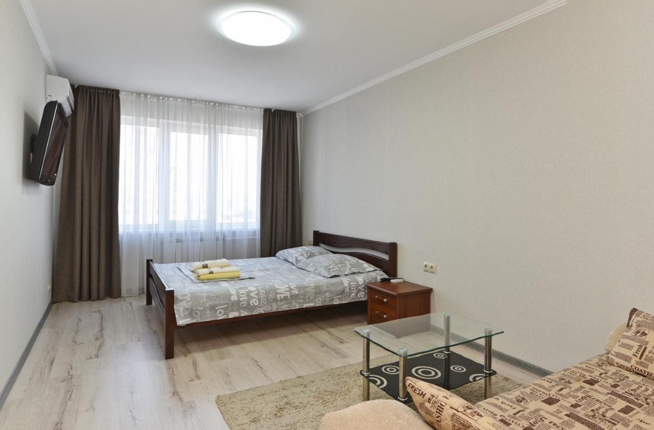 Apartament On Vasylia Lypkivskoho 24 Kyjev Exteriér fotografie