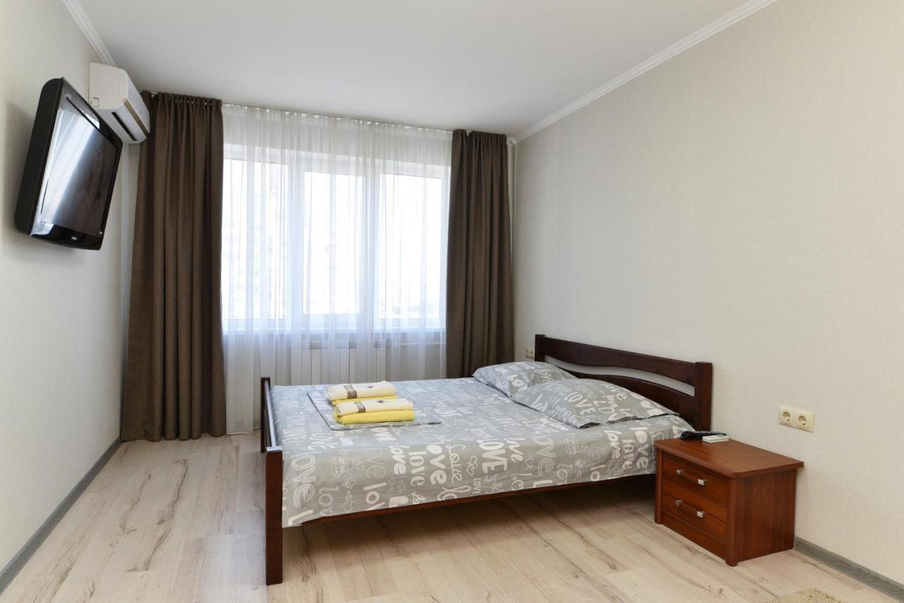 Apartament On Vasylia Lypkivskoho 24 Kyjev Exteriér fotografie